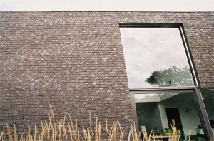 Villa void Almelo, Sculptural Brick-Villa