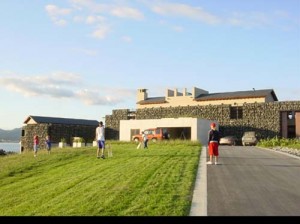 Front Yard-Fairhall, Beach House Design by MCP Architects