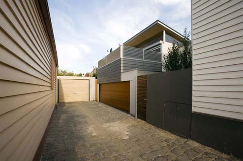 Walk way | South Melbourne Residence 2 by Nicholas Murray Architects