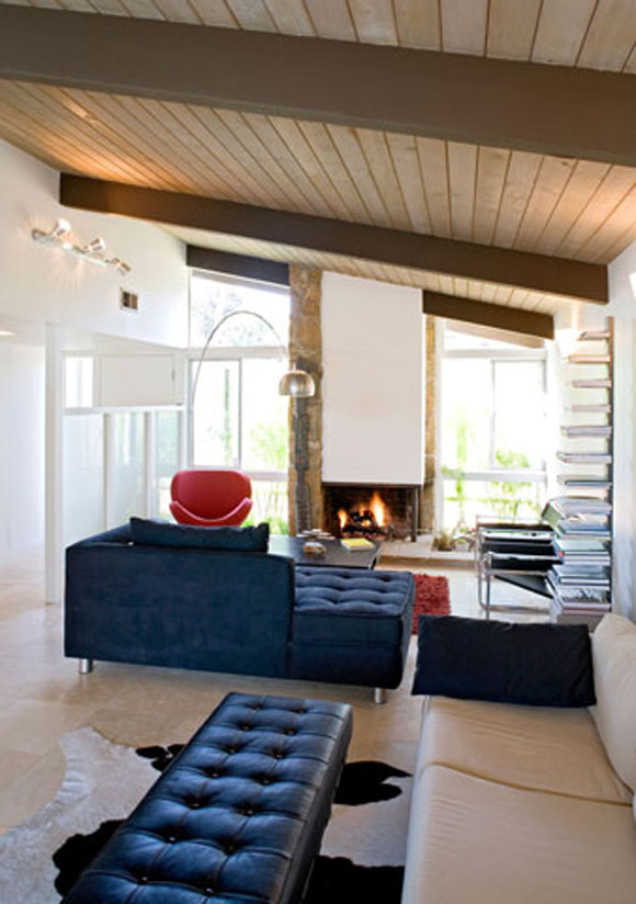 Family Room view of Palmer and Krisel Renovation, Modernized Home by Magnus Architects