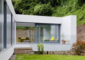 House in Wicklow, Two Level Hill House Design by Odos Architect - Exterior view