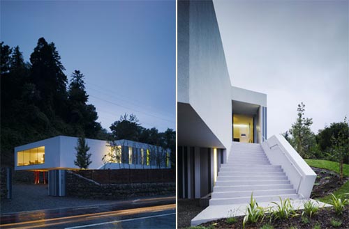 House in Wicklow, Two Level Hill House Design by Odos Architect - Exterior view