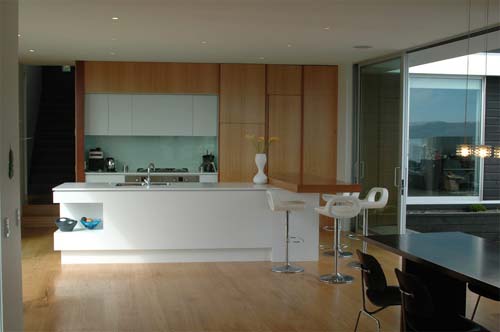 Seatoun House, T Shaped House Design by Parsonson Architects - Kitchen view
