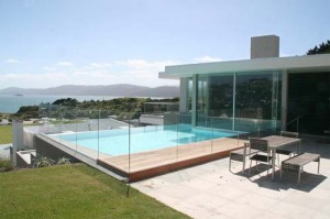 Seaton House, T Shaped House Design by Parsonson Architects - Pool view