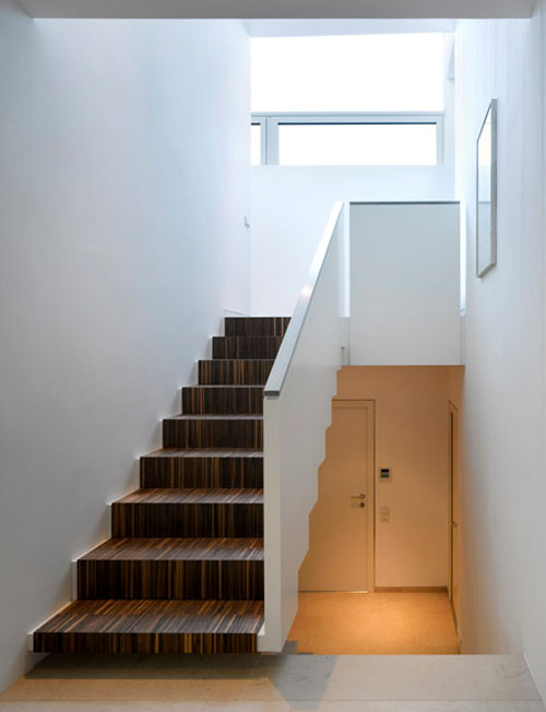 Stairs View - Home Elise, Minimalist House Design by Synn Architekten