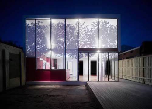 Tatto House in Fitzroy North, Victoria by Andrew Maynard Architects - Night view